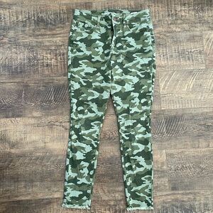Old Navy Rockstar Camo jeans